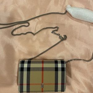 Burberry chain wallet brand new!
